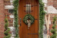 Stunning Front Door Decoration Ideas For Winter 30