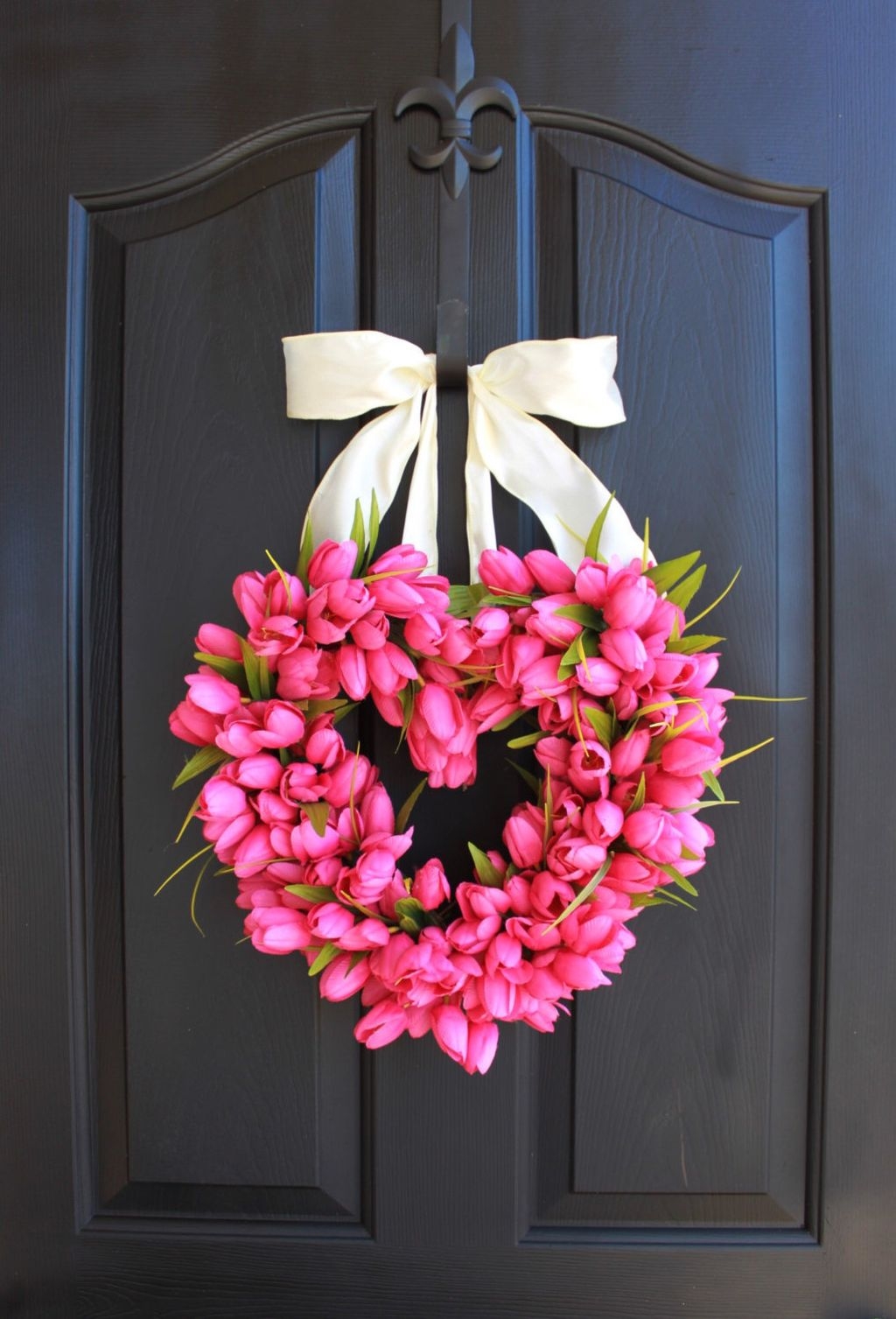 Totally Adorable Wreath Ideas For Valentines Day 07