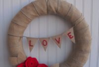 Totally Adorable Wreath Ideas For Valentines Day 32