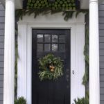 Totally Inspiring Winter Door Decoration Ideas 11