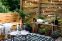 Adorable Wooden Privacy Fence Patio Backyard Landscaping Ideas 40