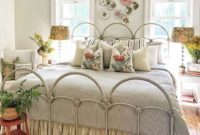 Amazing Farmhouse Style Master Bedroom Ideas 18