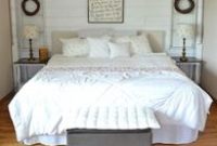Amazing Farmhouse Style Master Bedroom Ideas 29