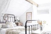 Amazing Farmhouse Style Master Bedroom Ideas 33