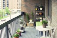 Cozy Apartment Balcony Decoration Ideas 28
