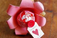 Fun And Festive Way Decorate Your Home For Valentine 04