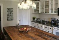 Inspiring Rustic Farmhouse Dining Room Design Ideas 11