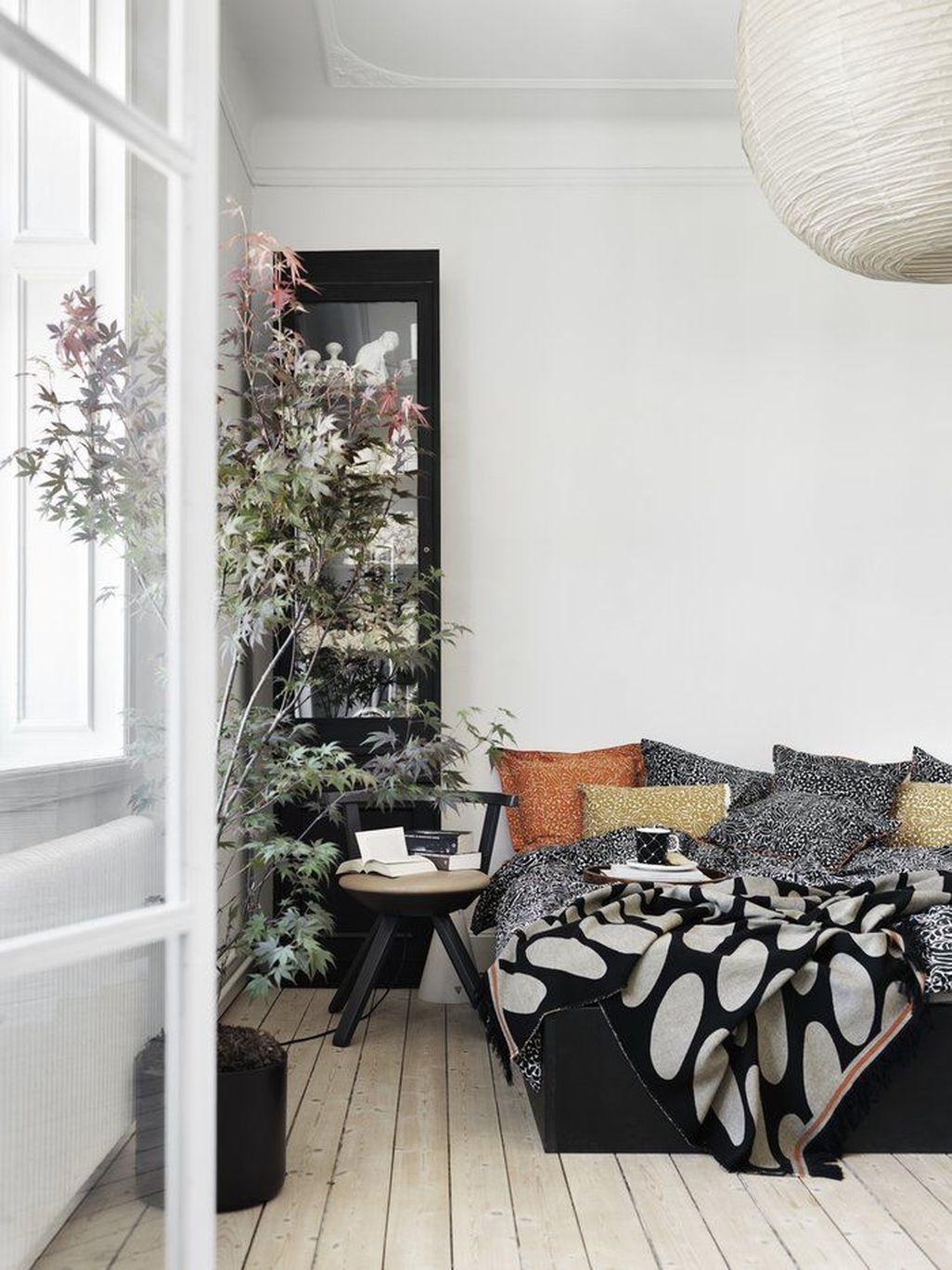 Minimalist Scandinavian Spring Decoration Ideas For Your Home 37