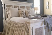 Awesome Rustic Farmhouse Bedroom Decoration Ideas 17