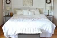 Awesome Rustic Farmhouse Bedroom Decoration Ideas 39