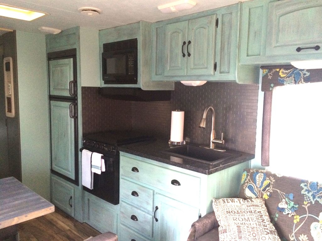 Awesome Rv Living Remodel Design Ideas 27