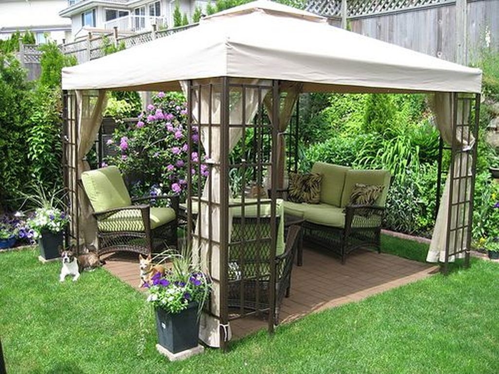 Awesome Small Backyard Patio Design Ideas 41
