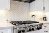 Awesome White Kitchen Backsplash Design Ideas 09