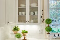 Awesome White Kitchen Backsplash Design Ideas 17