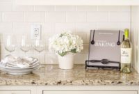 Awesome White Kitchen Backsplash Design Ideas 34