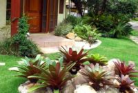 Beautiful Front Yard Rock Garden Design Ideas 28