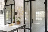 Fresh Rustic Farmhouse Master Bathroom Remodel Ideas 19