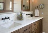 Fresh Rustic Farmhouse Master Bathroom Remodel Ideas 32