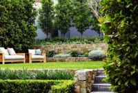 Stunning Front Yard Walkway Landscaping Design Ideas 04