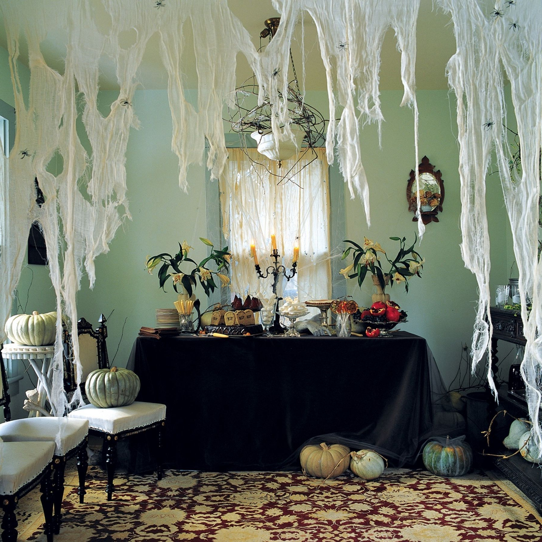 11 Marvelous Halloween Home Decor Ideas To Enliven The