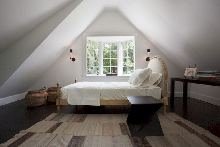 12 Fabulous Farmhouse Bedroom Design Which Makes You