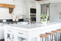 12 Inspiring Modern Farmhouse Designs For The Perfect Kitchen
