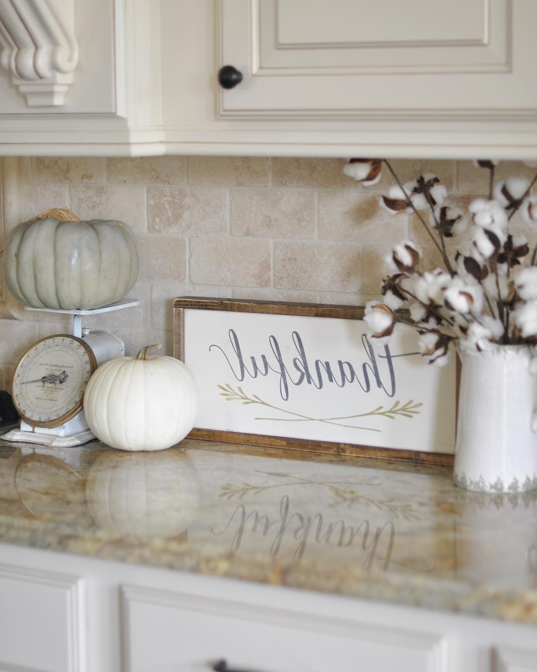 15 Subtle Fall Decor Ideas You Can Easily Copy This Week