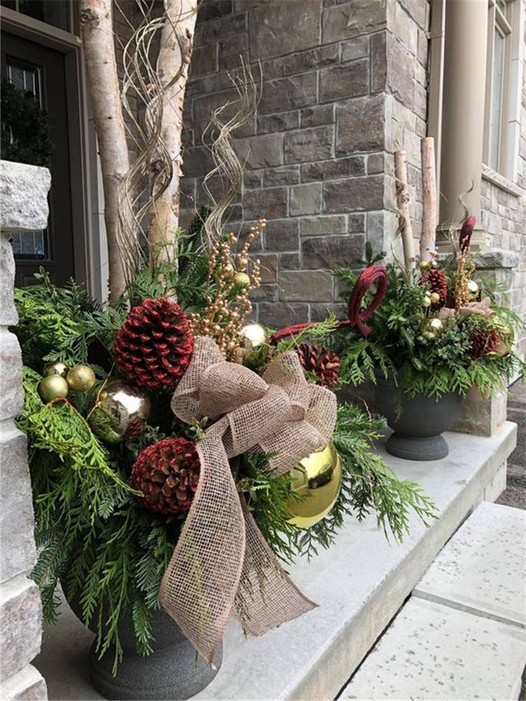 30 Amazing Front Porch Christmas Decorating Ideas Winter