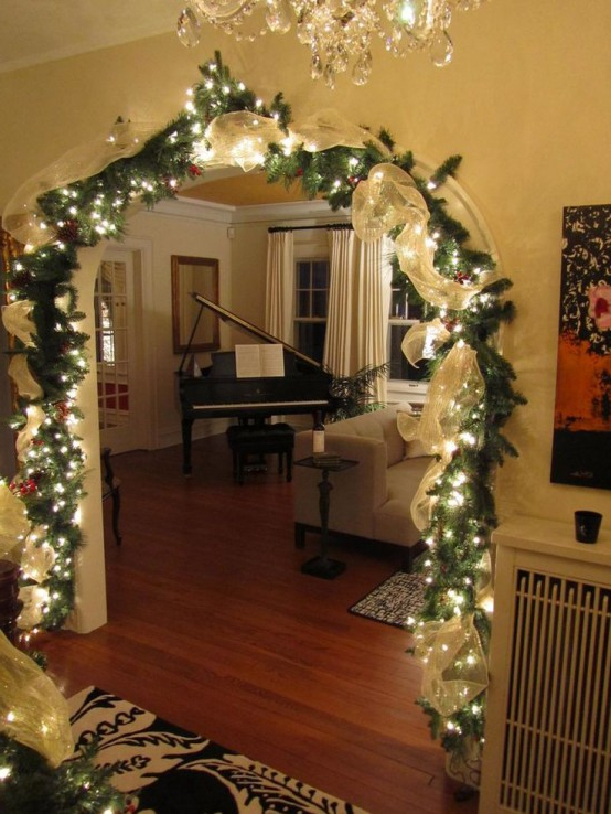 31 Gorgeous Indoor Dcor Ideas With Christmas Lights
