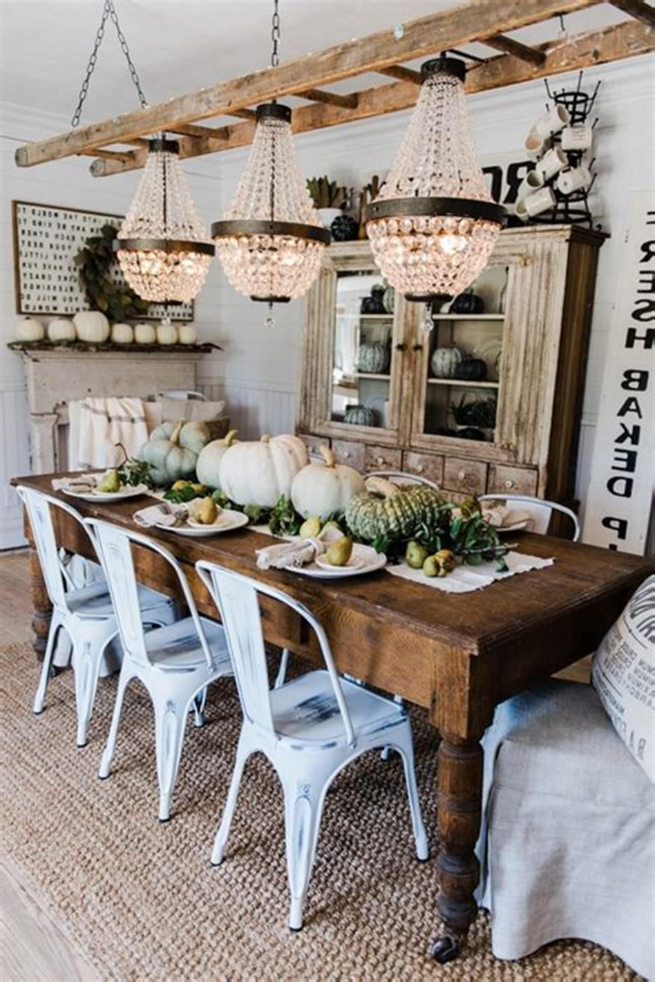 34 Amazing Vintage Rustic Fall Decorating Ideas For This