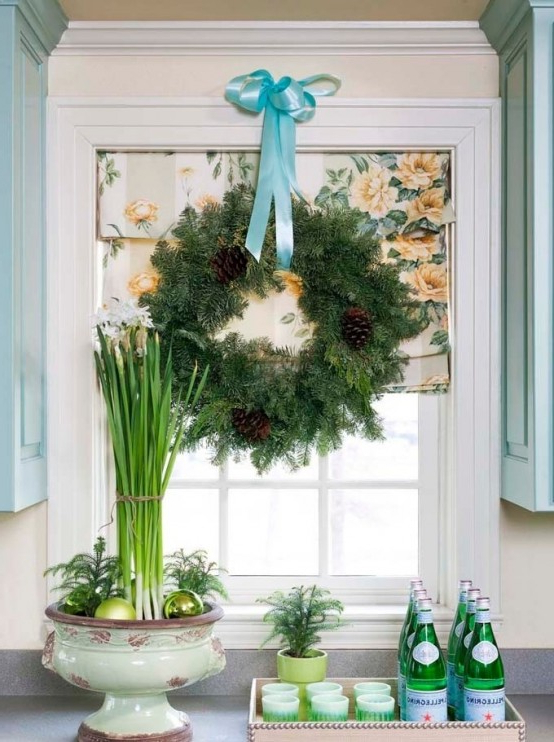 43 Elegant Christmas Window Decor Ideas