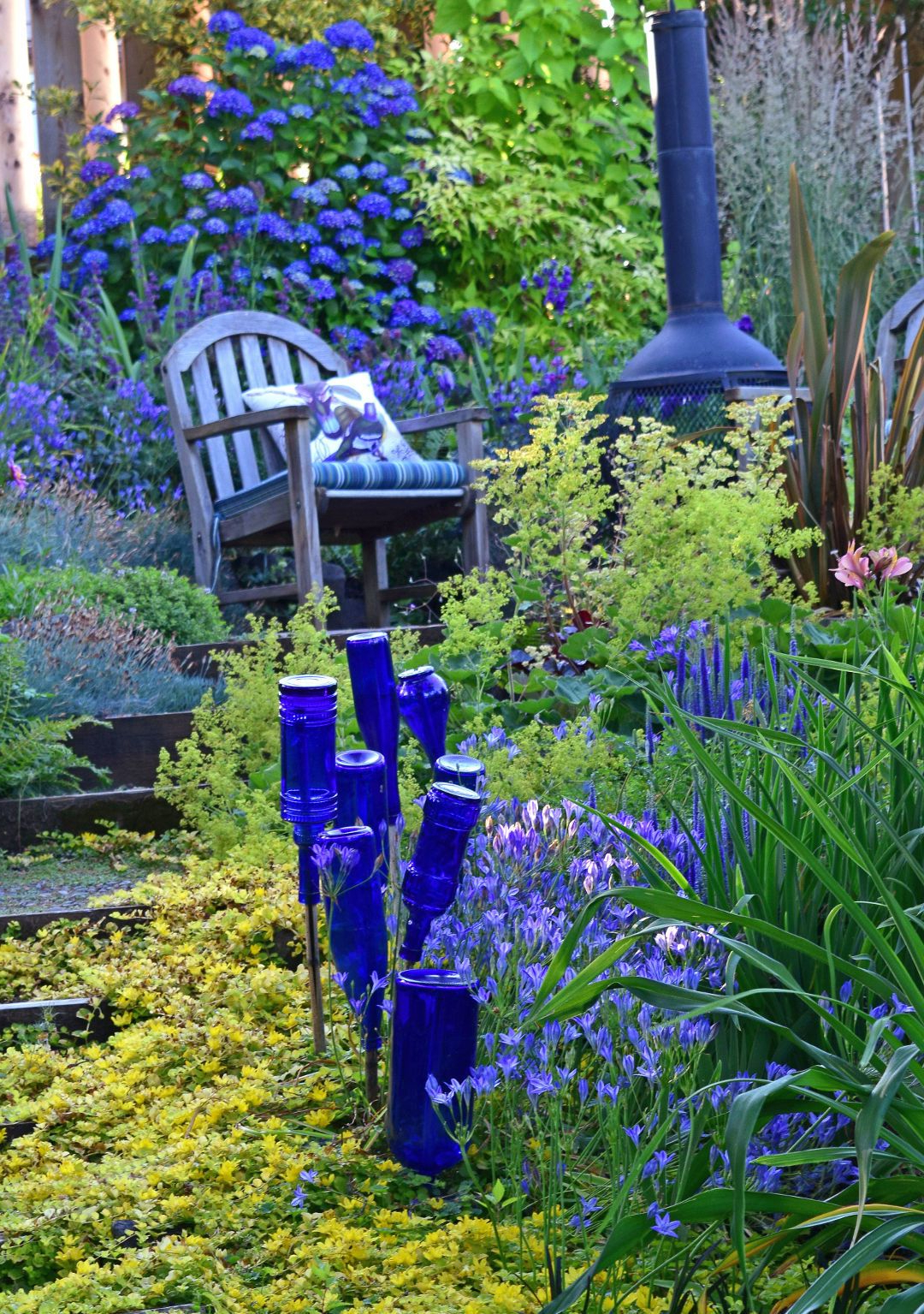 A Look Back At The Garden Small Cottage Garden Ideas
