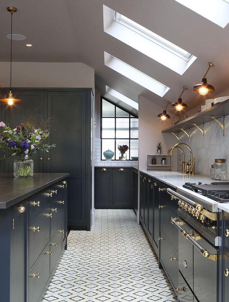 Amazing Kitchen Design With Touches Of Gold In 2019