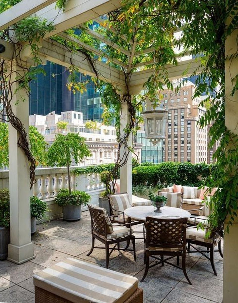 Amazing Rooftop Porch And Balcony Designs That Will