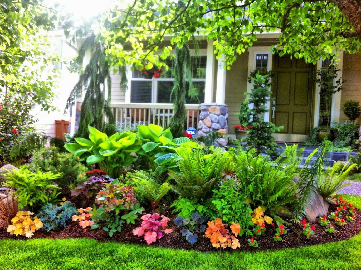Awesome 45 Fresh And Beautiful Front Yard Landscaping