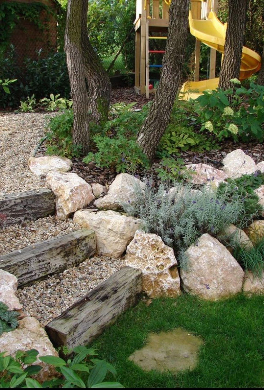 Beautiful Front Yard Rock Garden Design Ideas 16