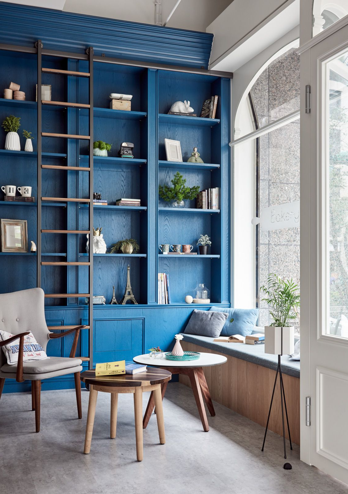 Blue Built In Shelving Amazing Library Design Blue Home