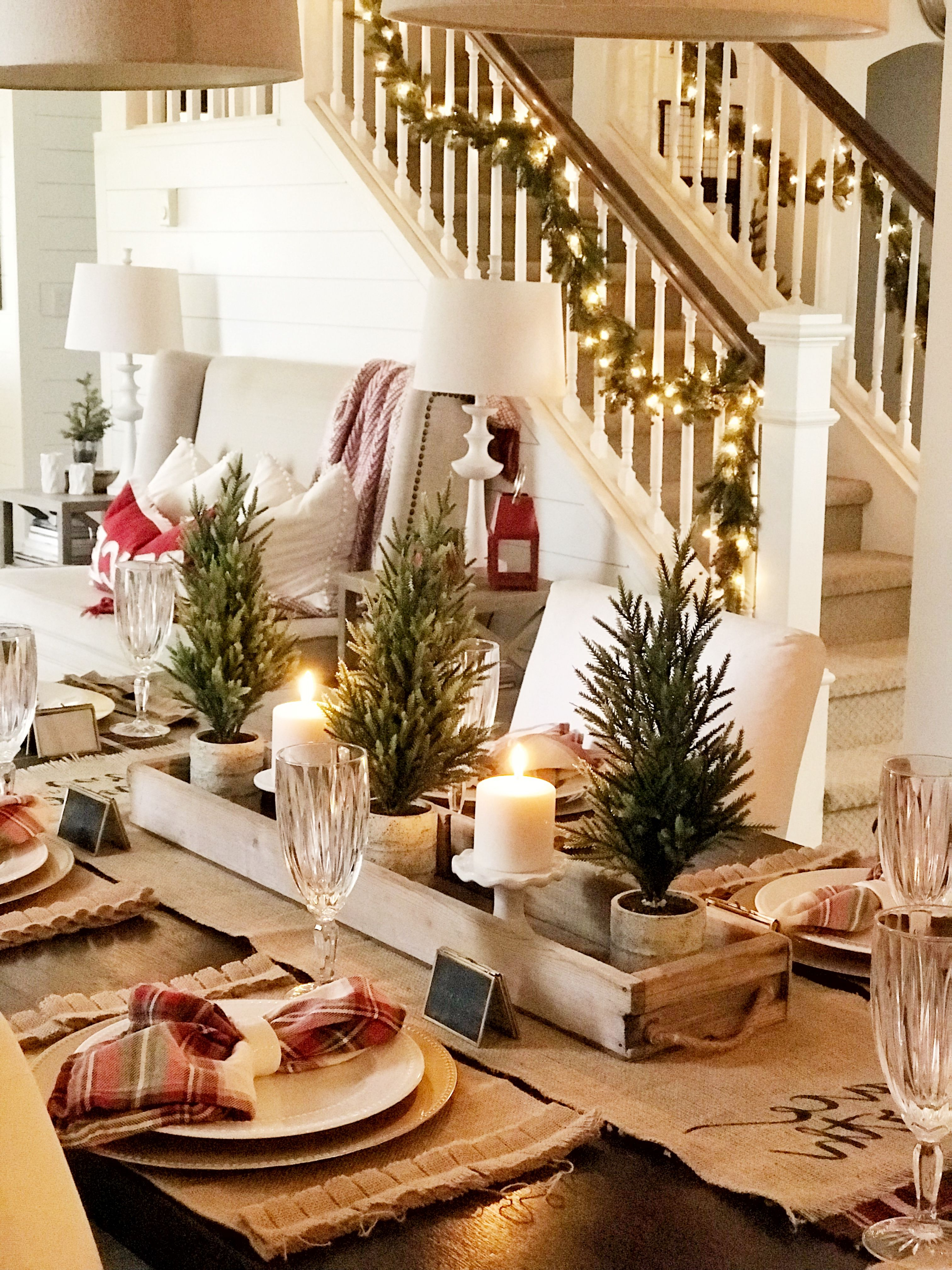 Christmas Decor Ideas For Your Dining Room Decor Simple