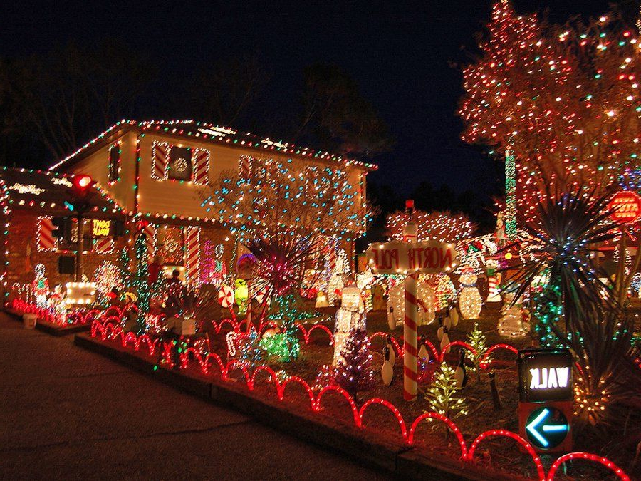 Christmas Home Pictures Here Are The Most Over The Top