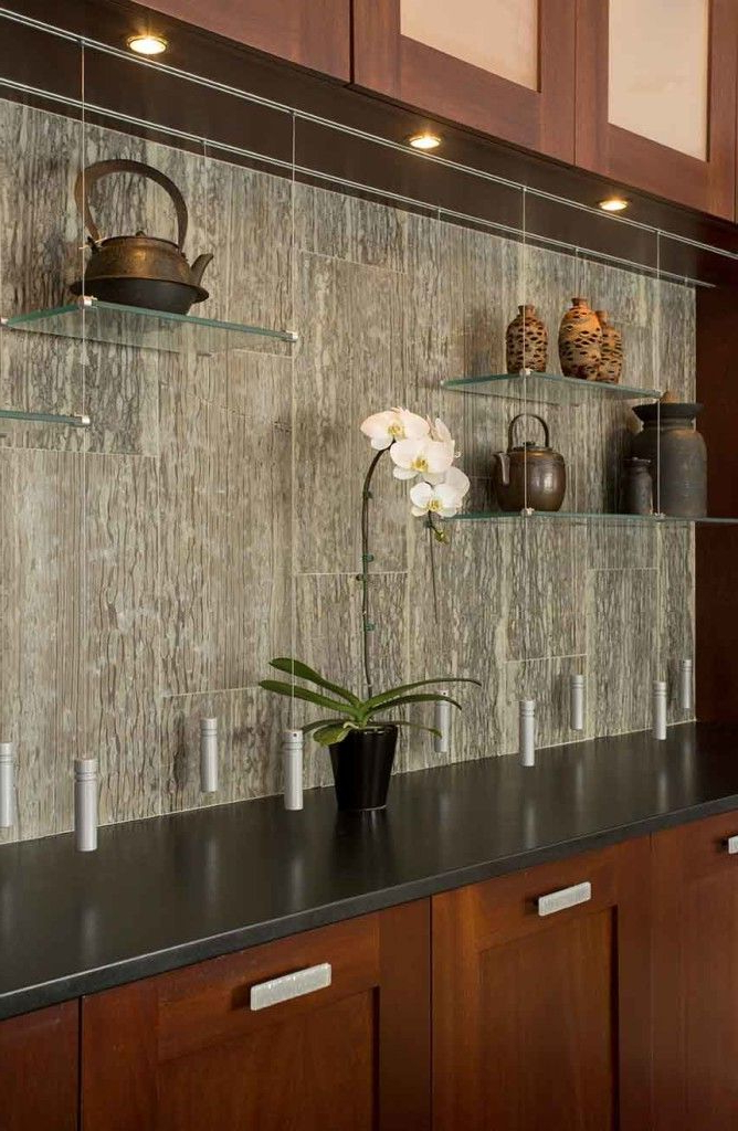 How To Choose A Kitchen Backsplash With Images Glass Shelves Kitchen Floating Glass Shelves