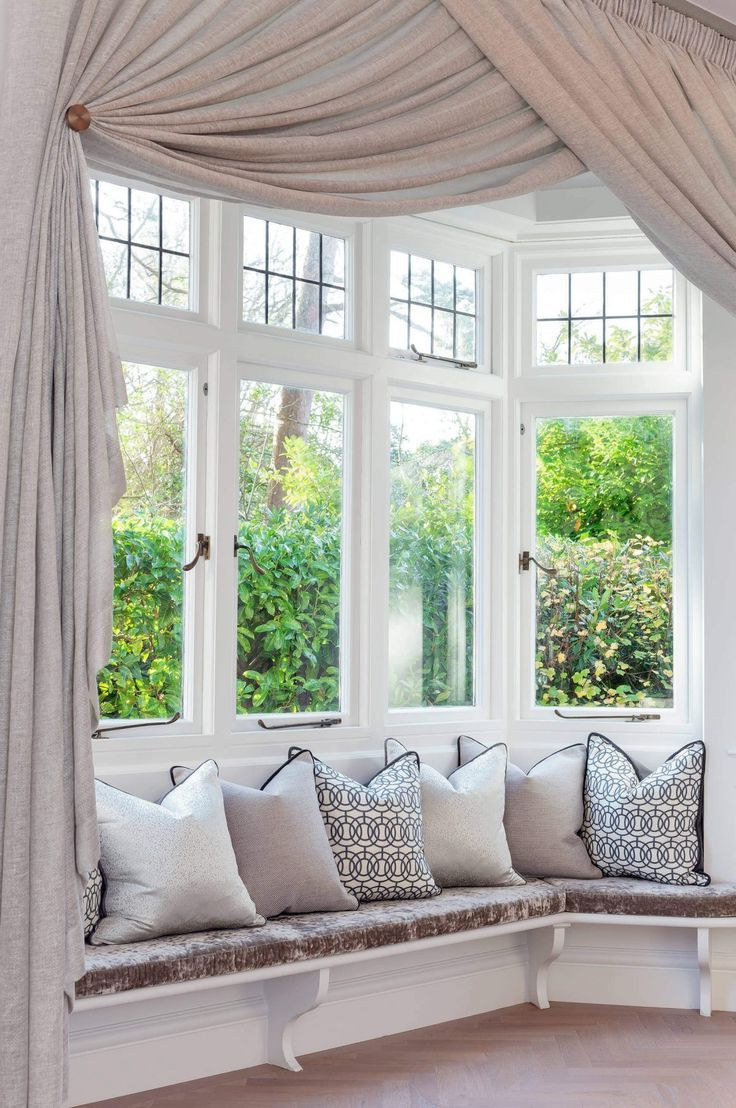 How To Choose The Best Curtains For Your Bay Windows