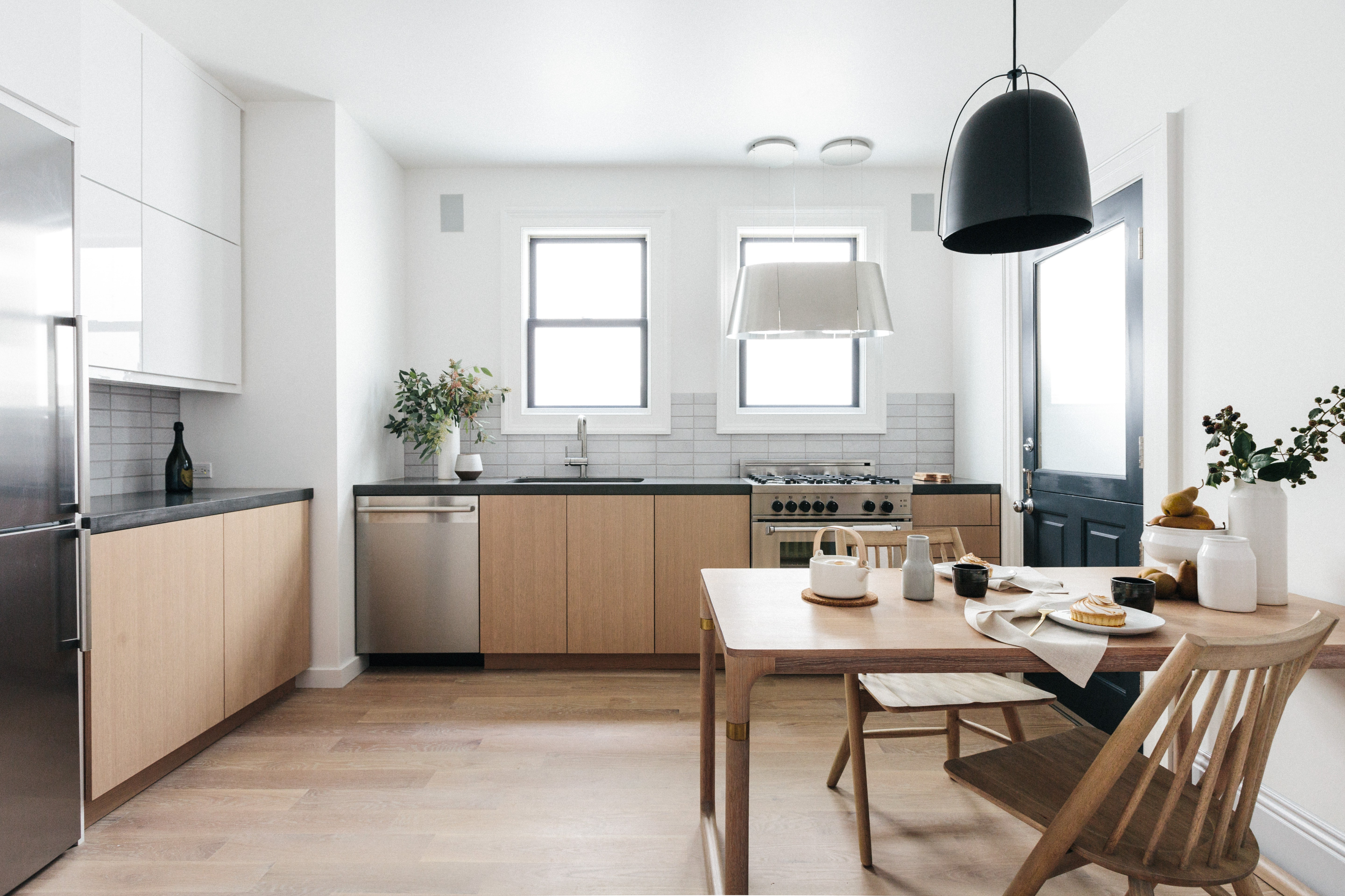 How To Design A Minimalist Home That Still Feels Welcoming