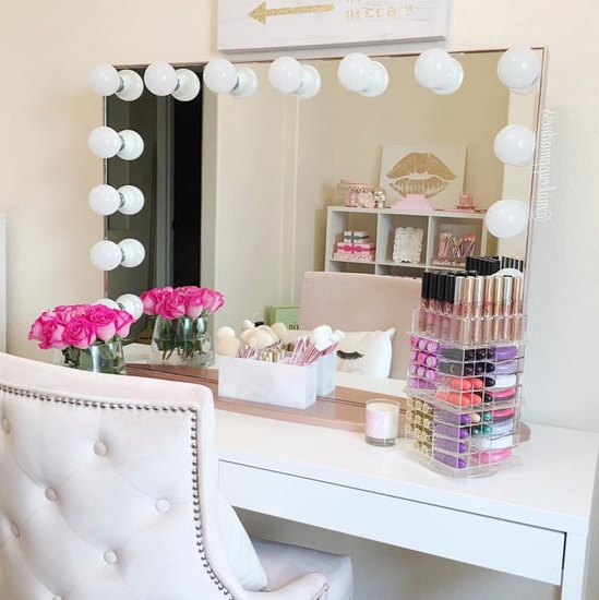 How To Make A Small Room Look Bigger With Mirrors