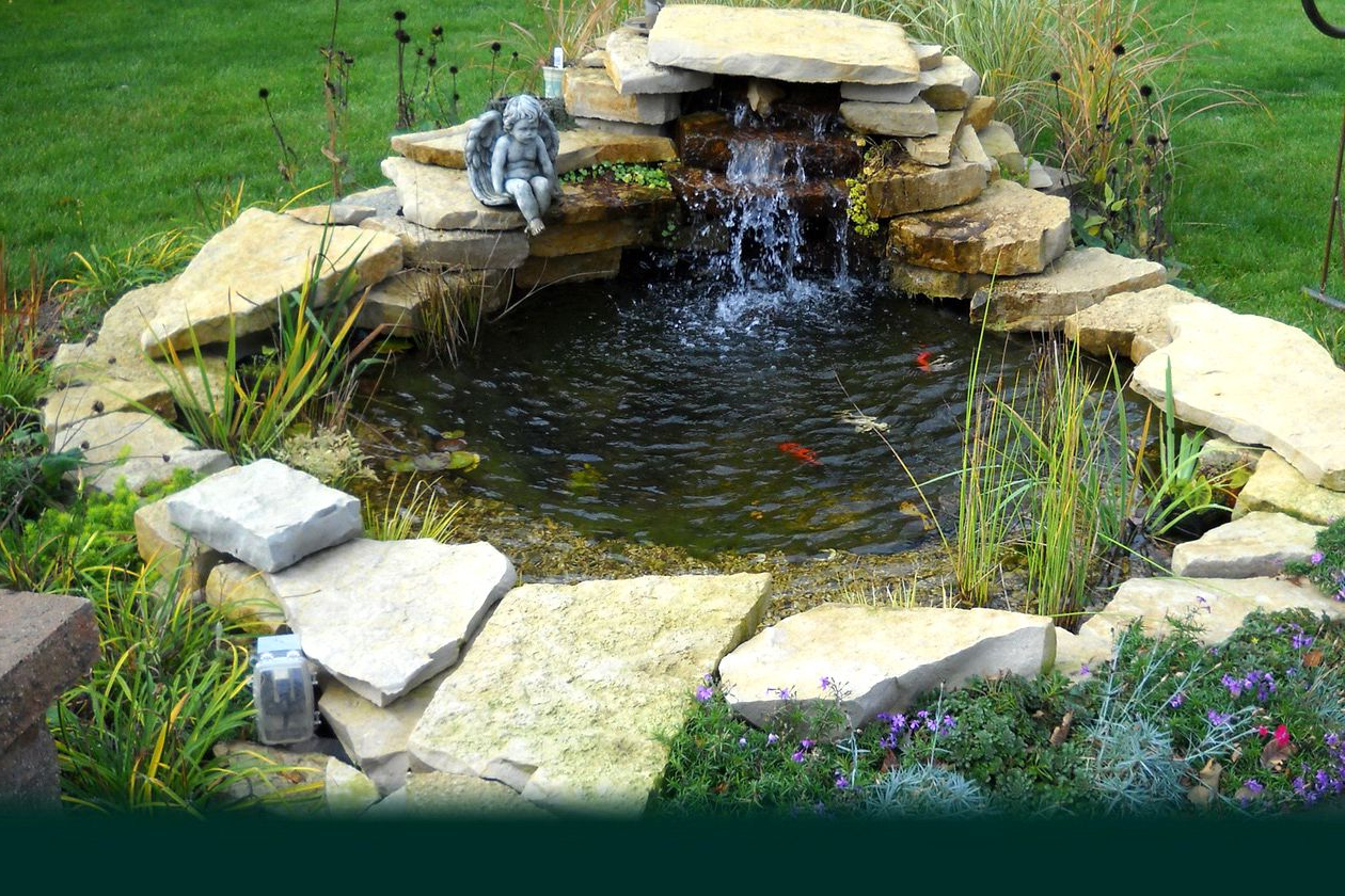 Kertitavakcsodogokvizessek Small Garden Pond Design Ideas