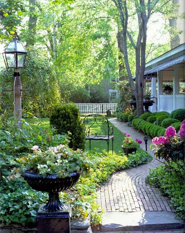 Marthas Vineyard With Images Beautiful Gardens