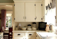 Nice Simple Little Kitchen How To Decorate With An